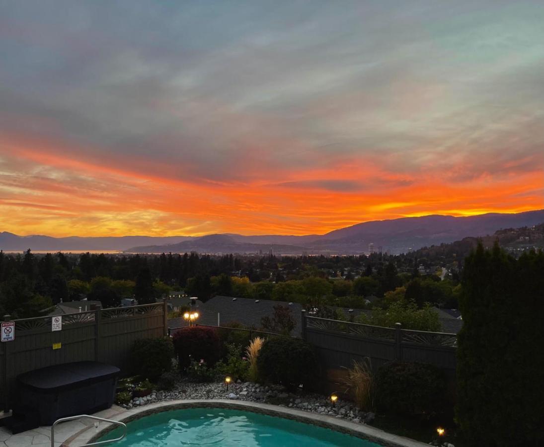 A Vista Villa Couples Retreat Kelowna Dış mekan fotoğraf